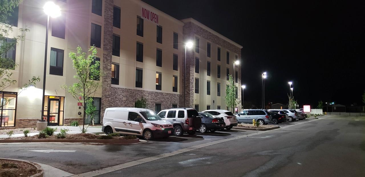 Comfort Suites Denver near Anschutz Medical Campus Aurora Exterior foto