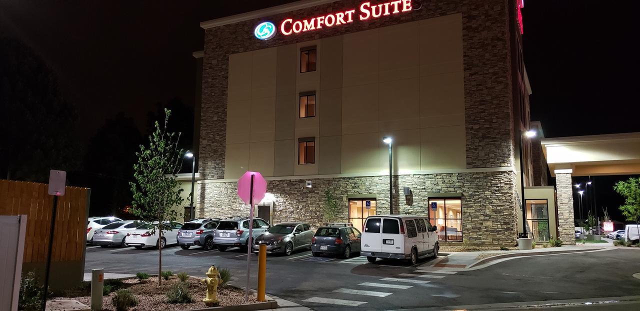 Comfort Suites Denver near Anschutz Medical Campus Aurora Exterior foto