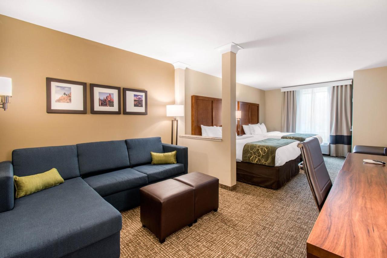 Comfort Suites Denver near Anschutz Medical Campus Aurora Exterior foto